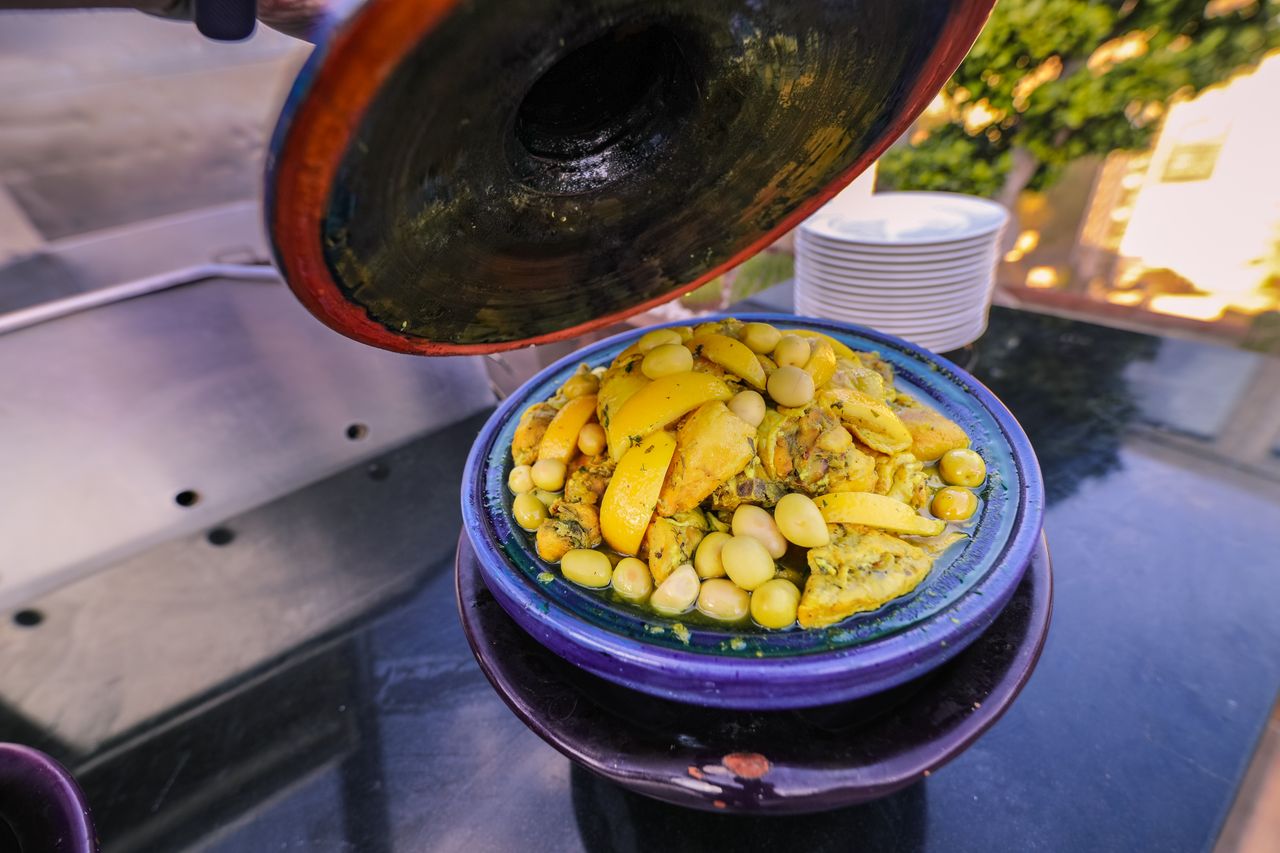 Tajine de Poulet aux Olives et Citron Confit : la Recette Traditionnelle